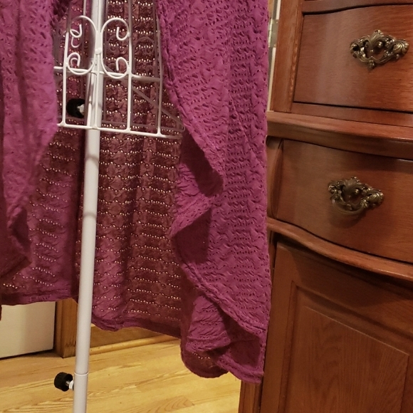 Kim Rogers Sleeveless Shrug - Picture 3 of 6